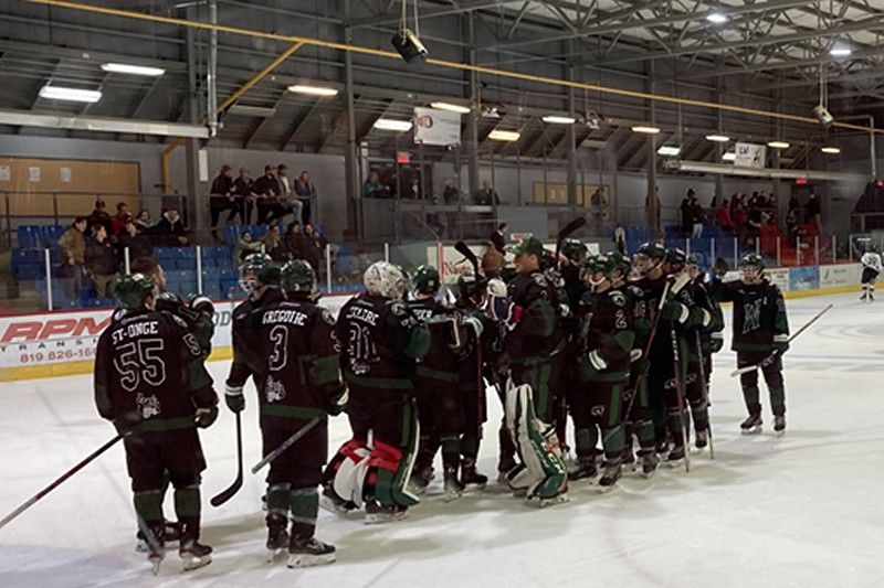 Début des quarts de finale de la Ligue régionale de hockey